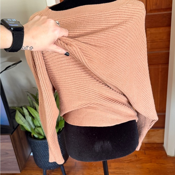 Women's Ribbed Sweater - Picture 4 of 4